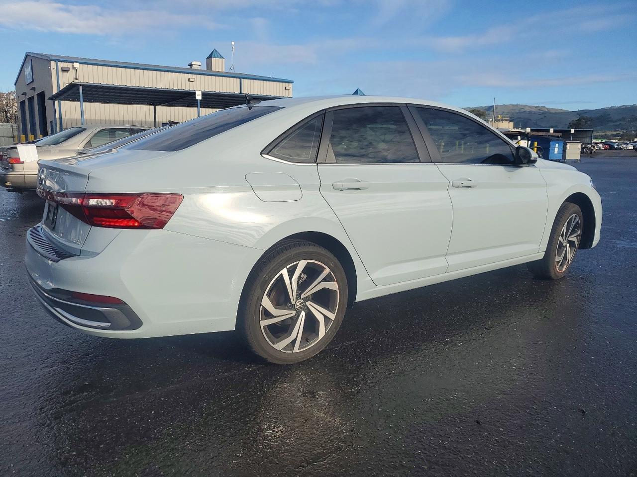 2025 Volkswagen Jetta Sel - zdjęcie 3