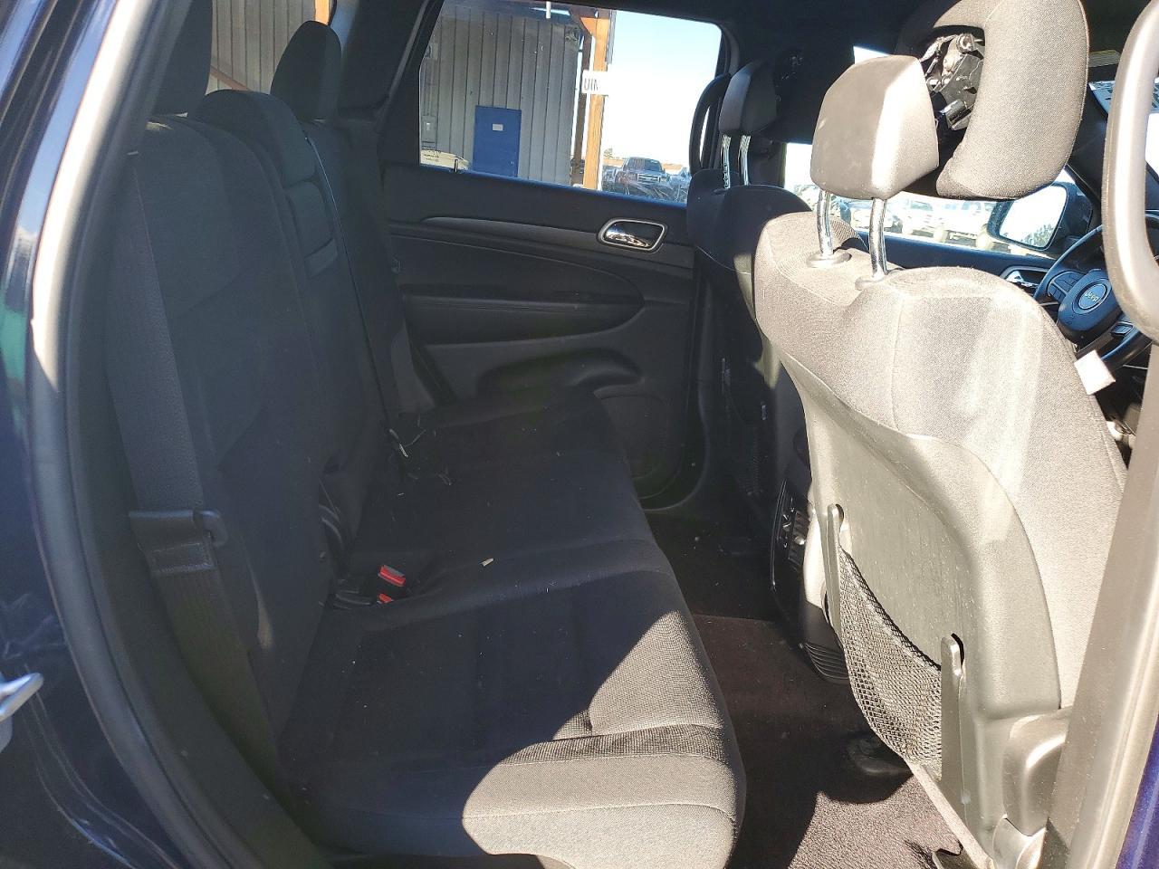 2017 Jeep Grand Cherokee Laredo - zdjęcie 10