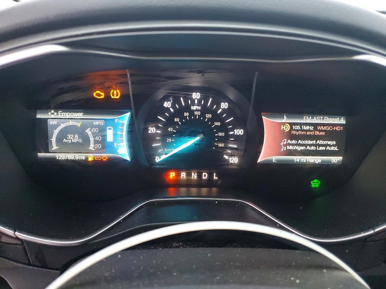 2015 Ford Fusion Titanium Phev - zdjęcie 9