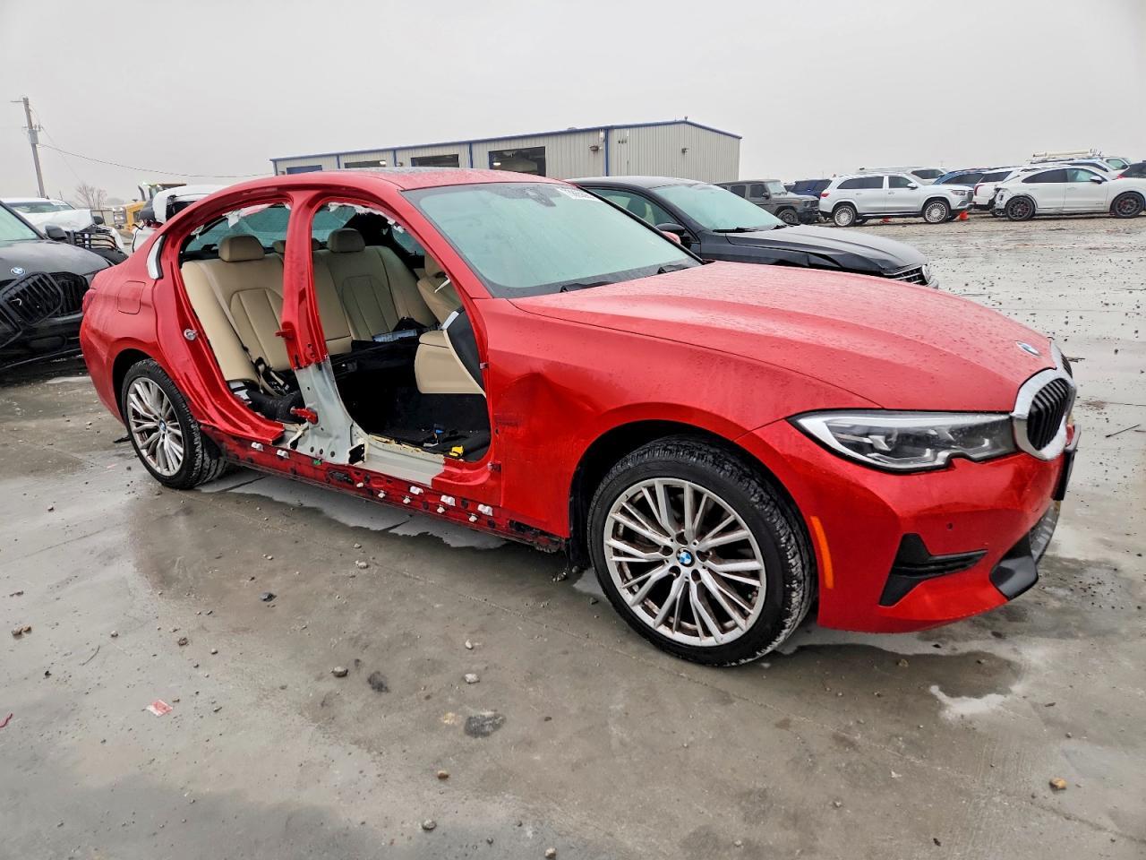 2022 BMW 330Xi - zdjęcie 4