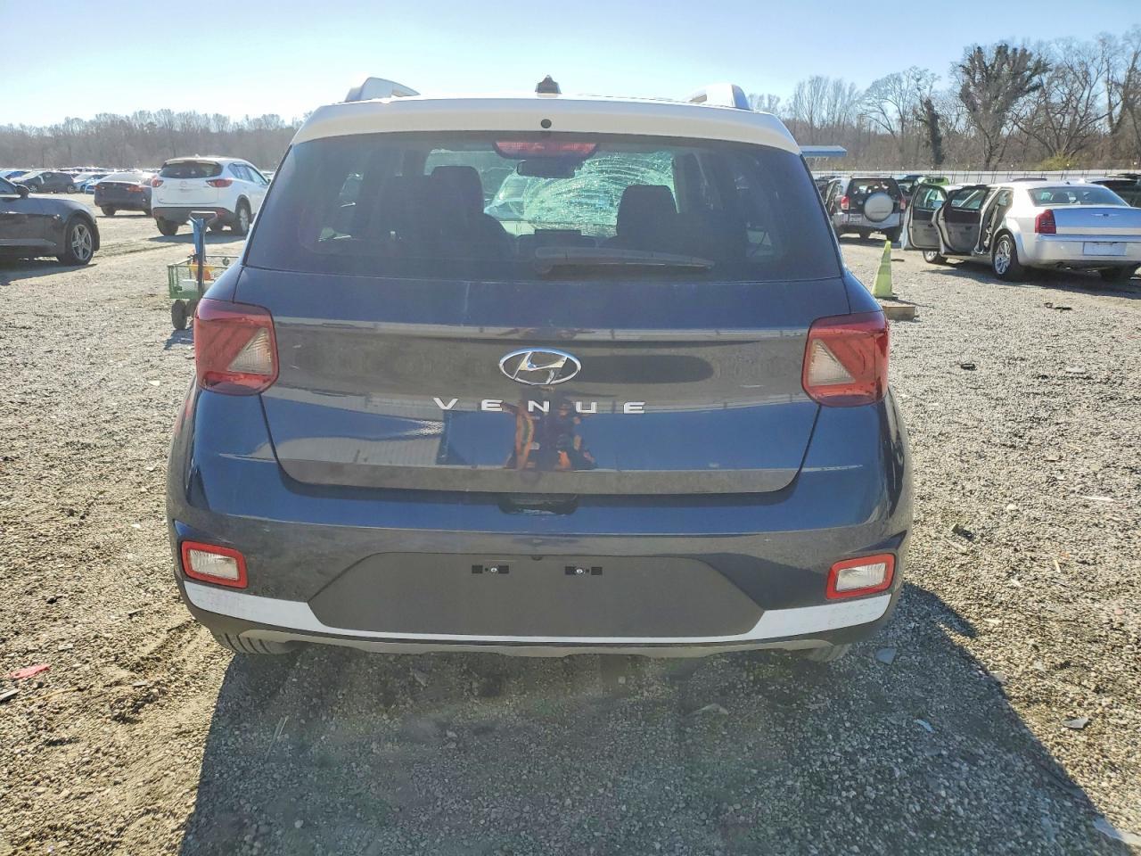 2025 Hyundai Venue Sel - zdjęcie 6