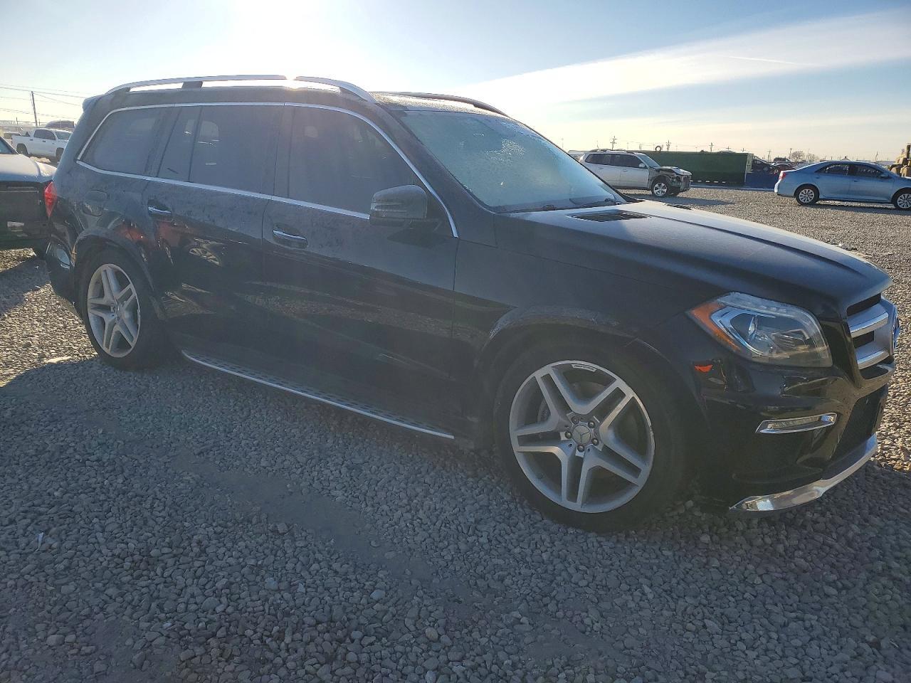 2015 Mercedes-Benz Gl 550 4Matic - zdjęcie 4
