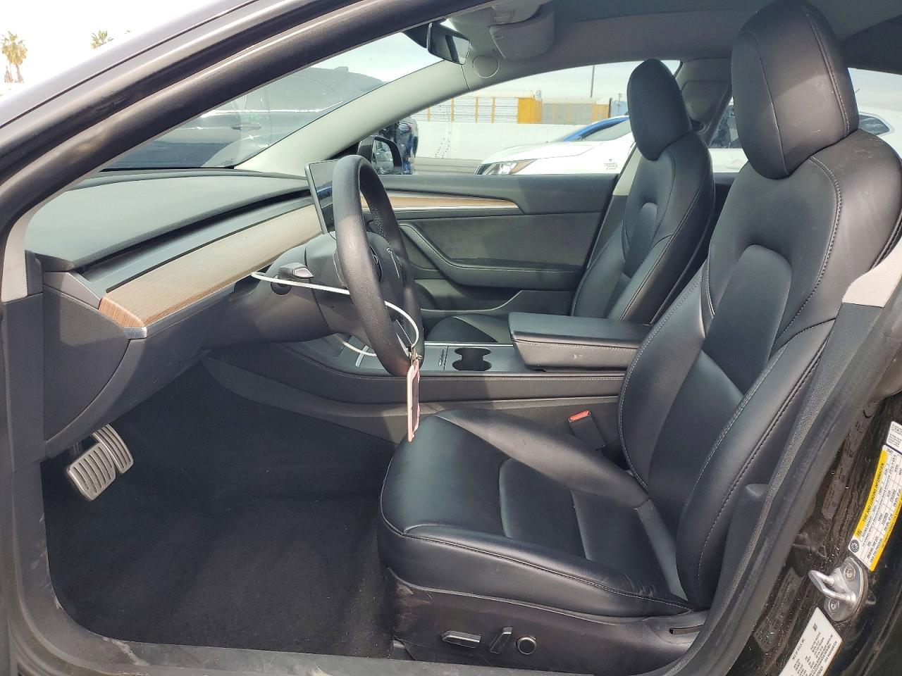 2022 Tesla Model 3 - zdjęcie 7