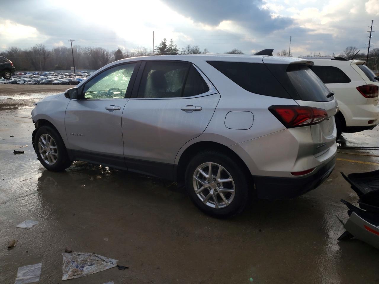 2022 Chevrolet Equinox Lt - zdjęcie 2