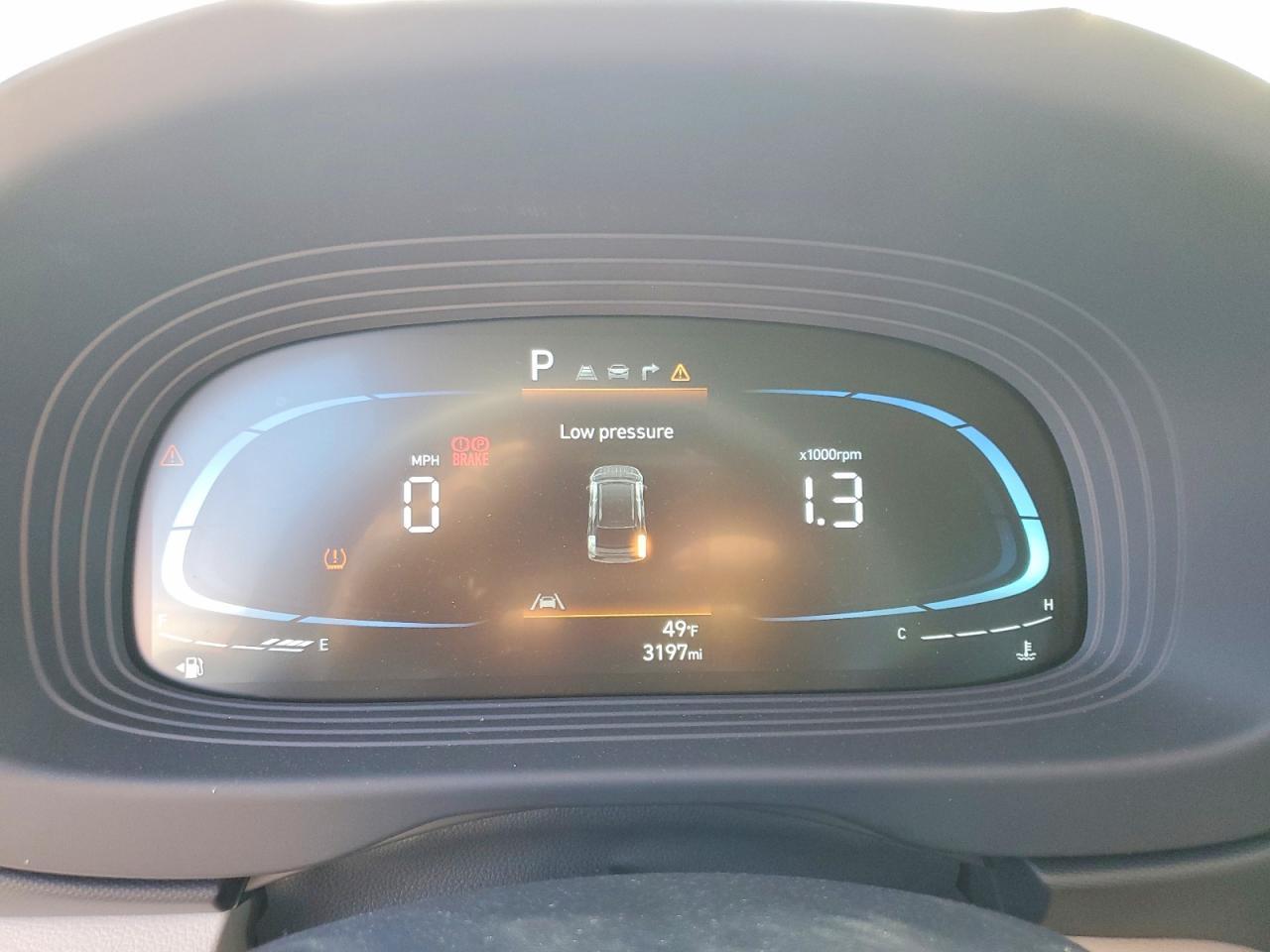 2025 Hyundai Venue Sel - zdjęcie 9