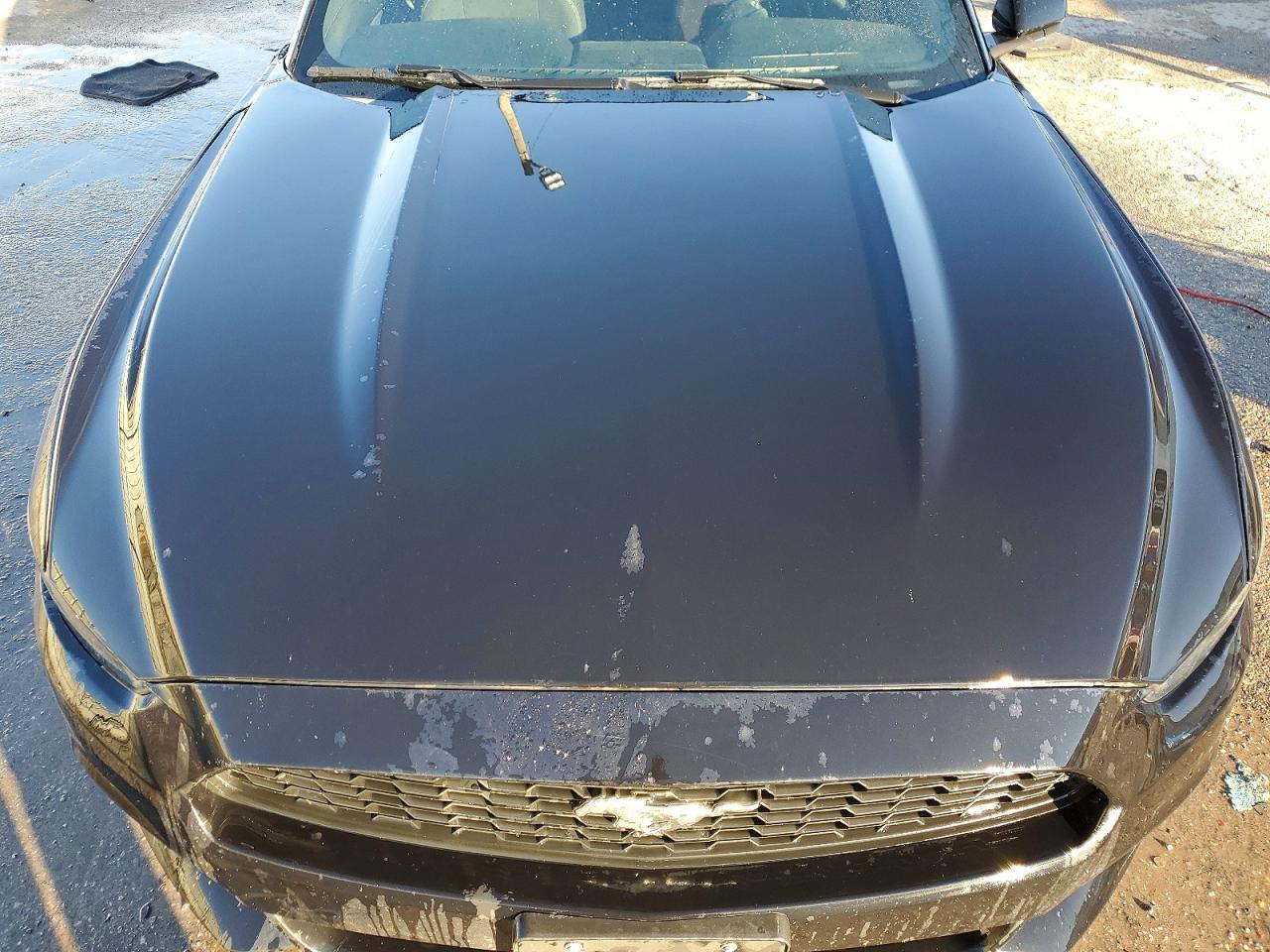 2017 Ford Mustang - zdjęcie 11