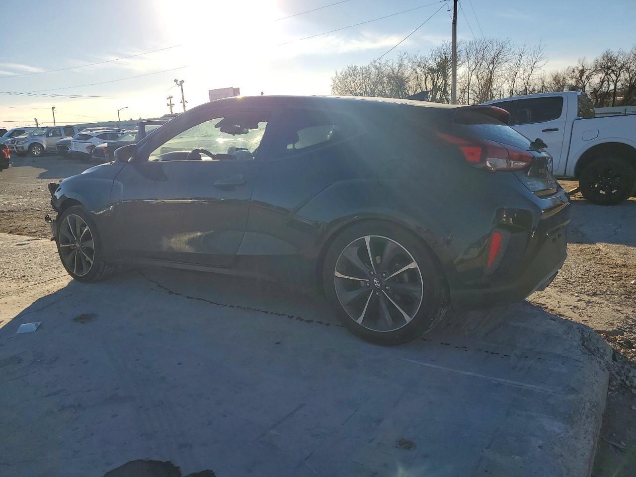 2019 Hyundai Veloster 2.0L Premium - zdjęcie 2