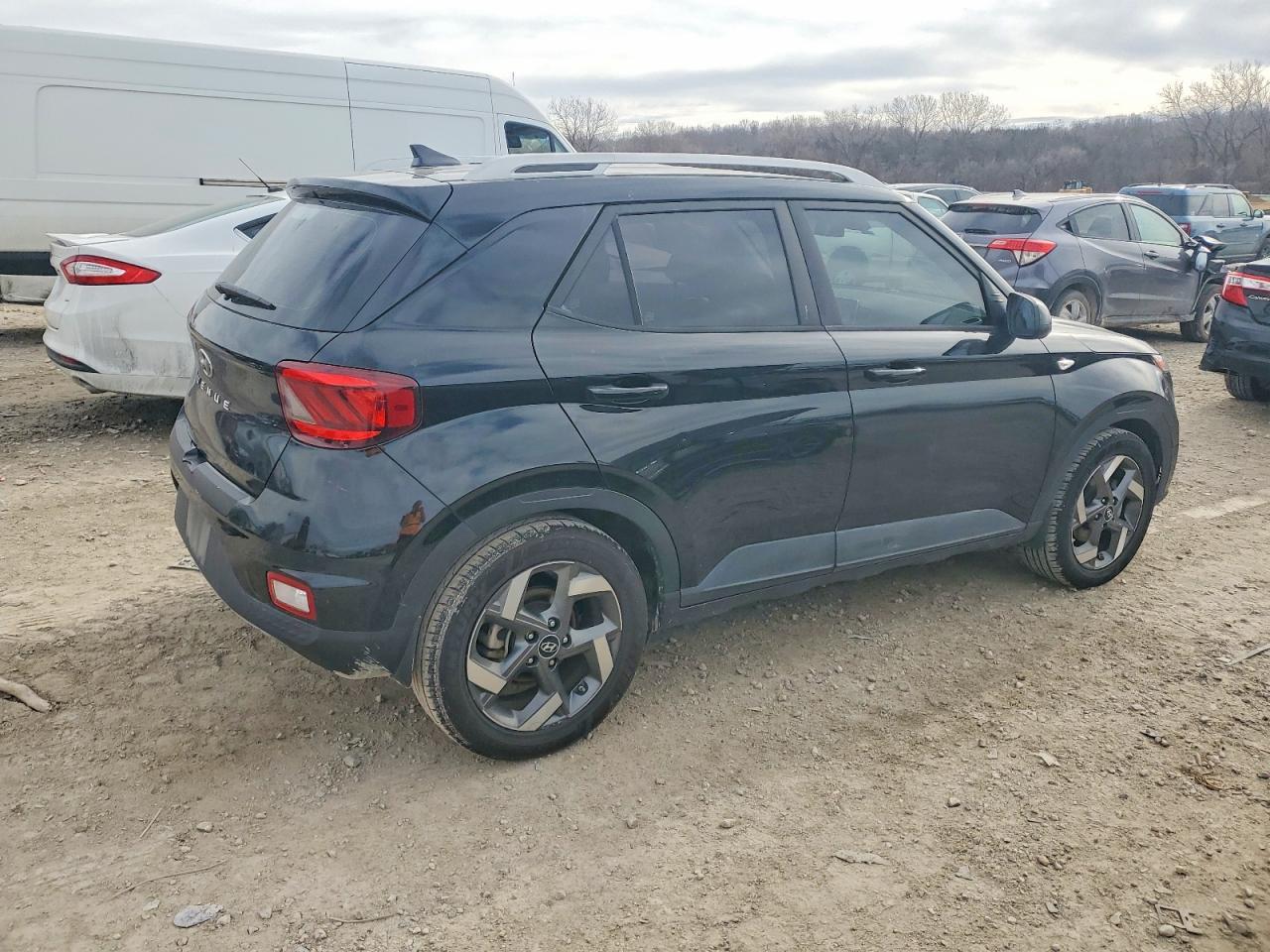 2021 Hyundai Venue Sel - zdjęcie 3