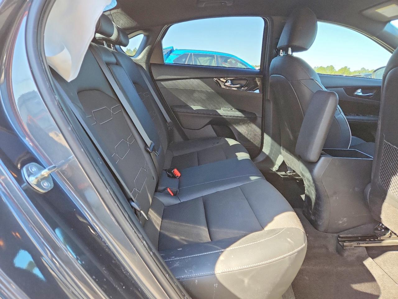 2024 Kia Forte Gt Line - zdjęcie 10