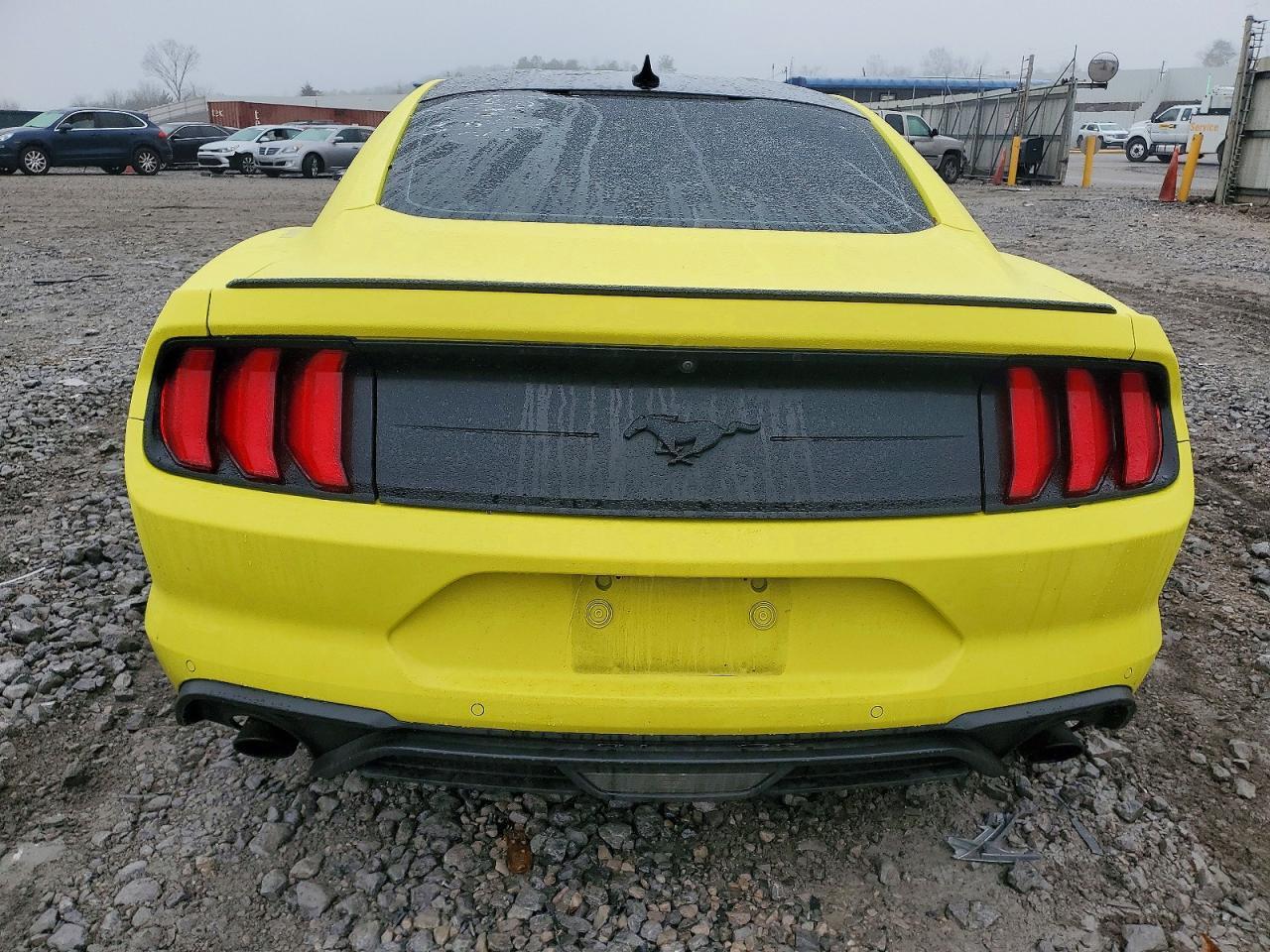 2021 Ford Mustang - zdjęcie 6