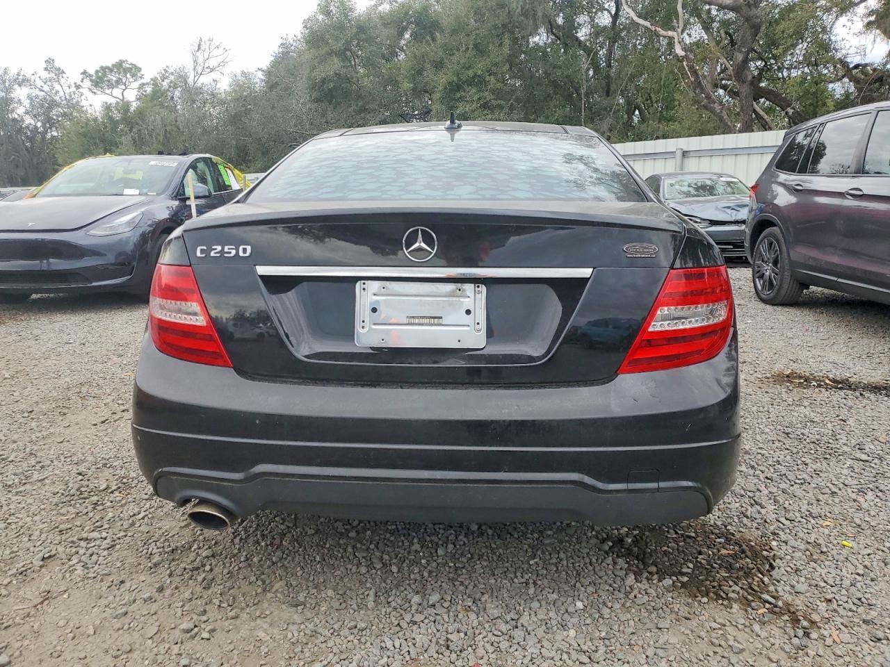 2015 Mercedes-Benz C 250 - zdjęcie 6