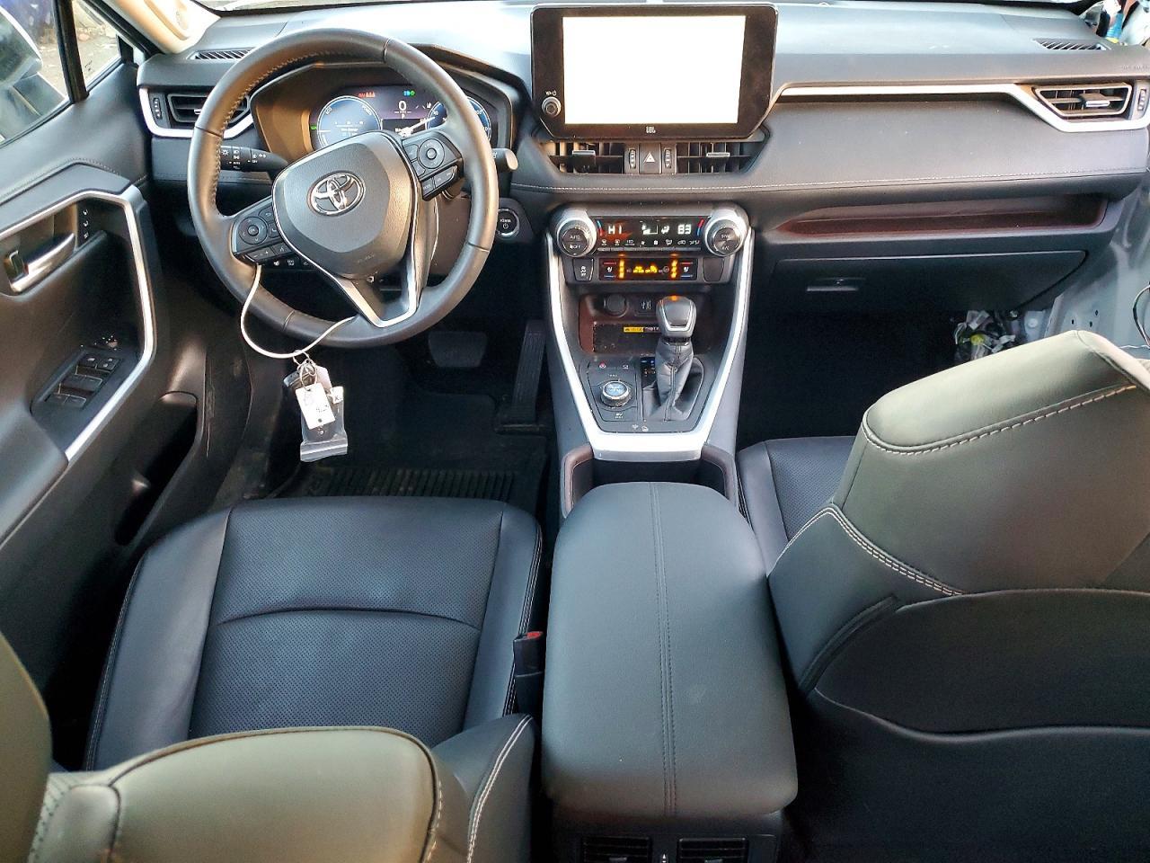 2024 Toyota Rav4 Limited - zdjęcie 8