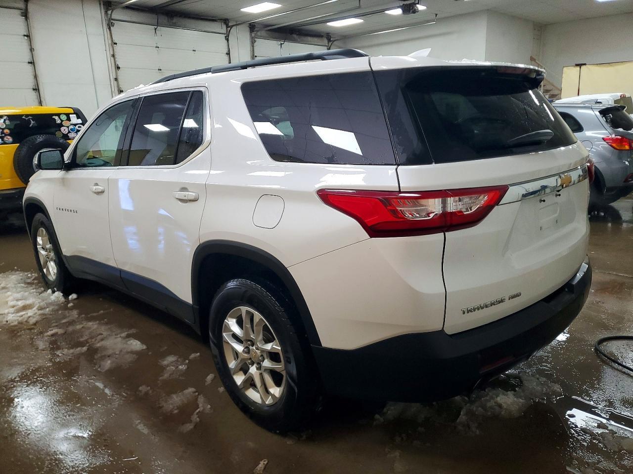 2019 Chevrolet Traverse Lt - zdjęcie 2