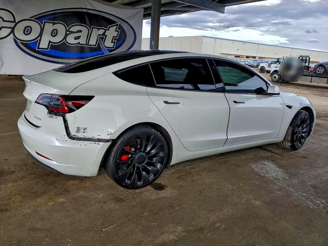 2023 Tesla Model 3 - zdjęcie 3