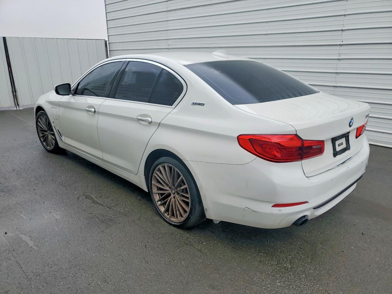 2018 BMW 530E - zdjęcie 2