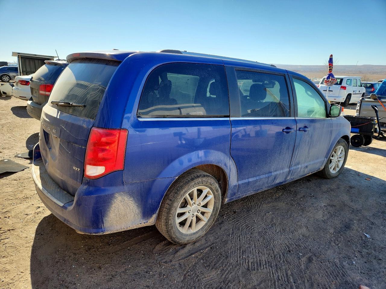 2020 Dodge Grand Caravan Sxt - zdjęcie 3