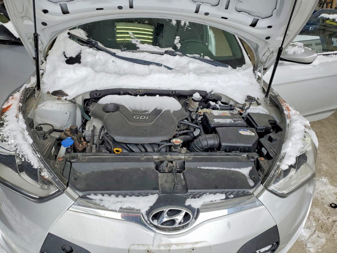 2017 Hyundai Veloster - zdjęcie 11