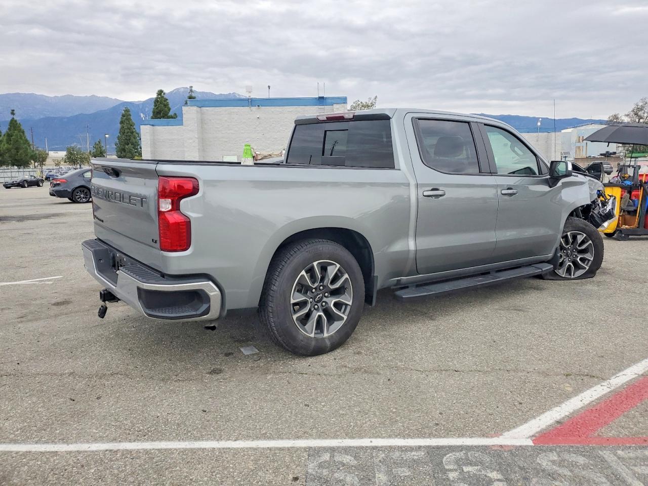 2023 Chevrolet Silverado C1500 Lt - zdjęcie 3