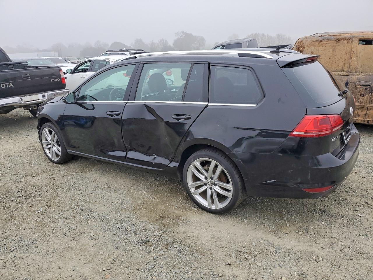 2015 Volkswagen Golf Sportwagen Tdi S - zdjęcie 2