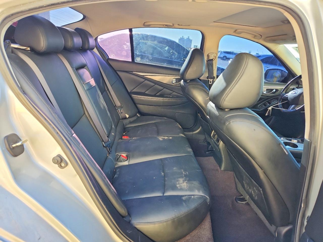 2015 Infiniti Q50 Base - zdjęcie 10