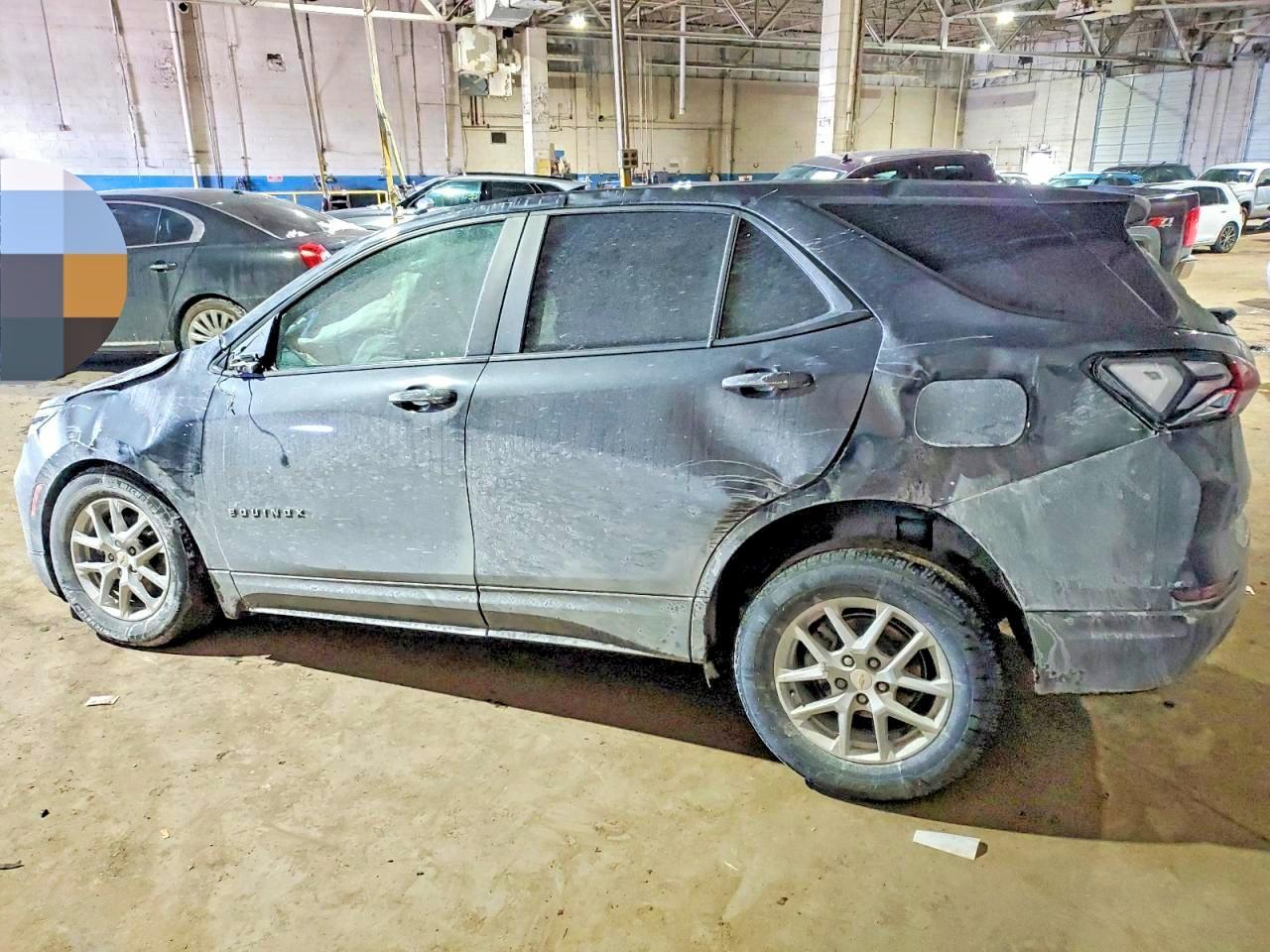 2022 Chevrolet Equinox Ls - zdjęcie 2