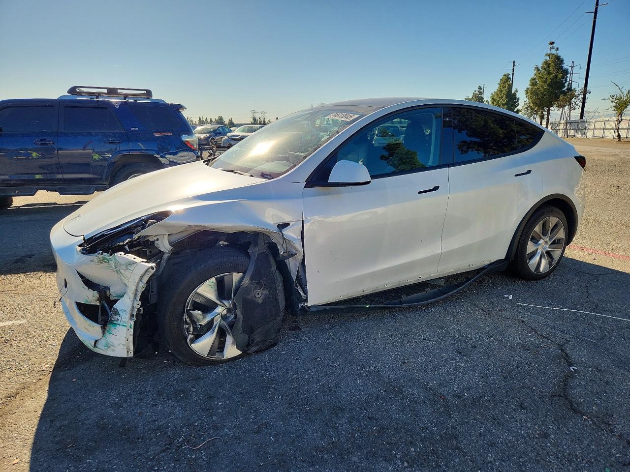 2023 Tesla Model Y - zdjęcie główne