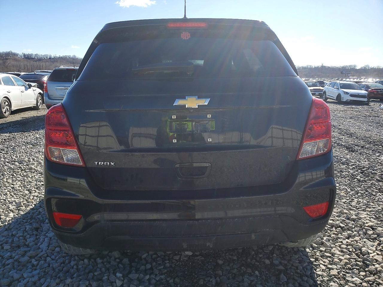 2022 Chevrolet Trax Ls - zdjęcie 6