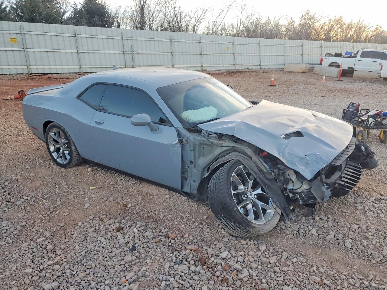 2020 Dodge Challenger Sxt - zdjęcie 4