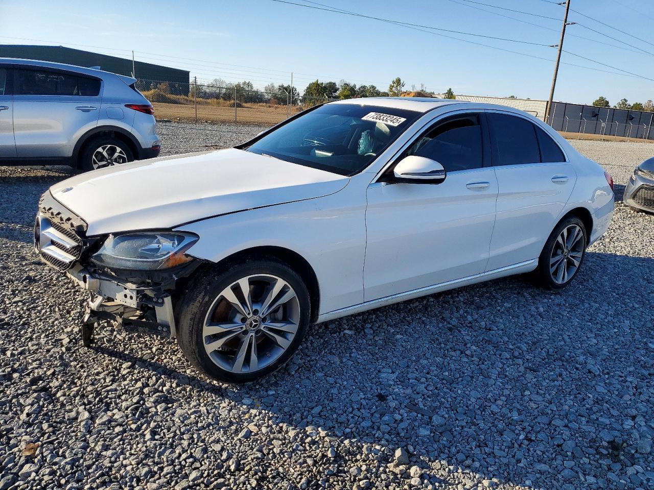 2018 Mercedes-Benz C 300 4Mat - zdjęcie główne