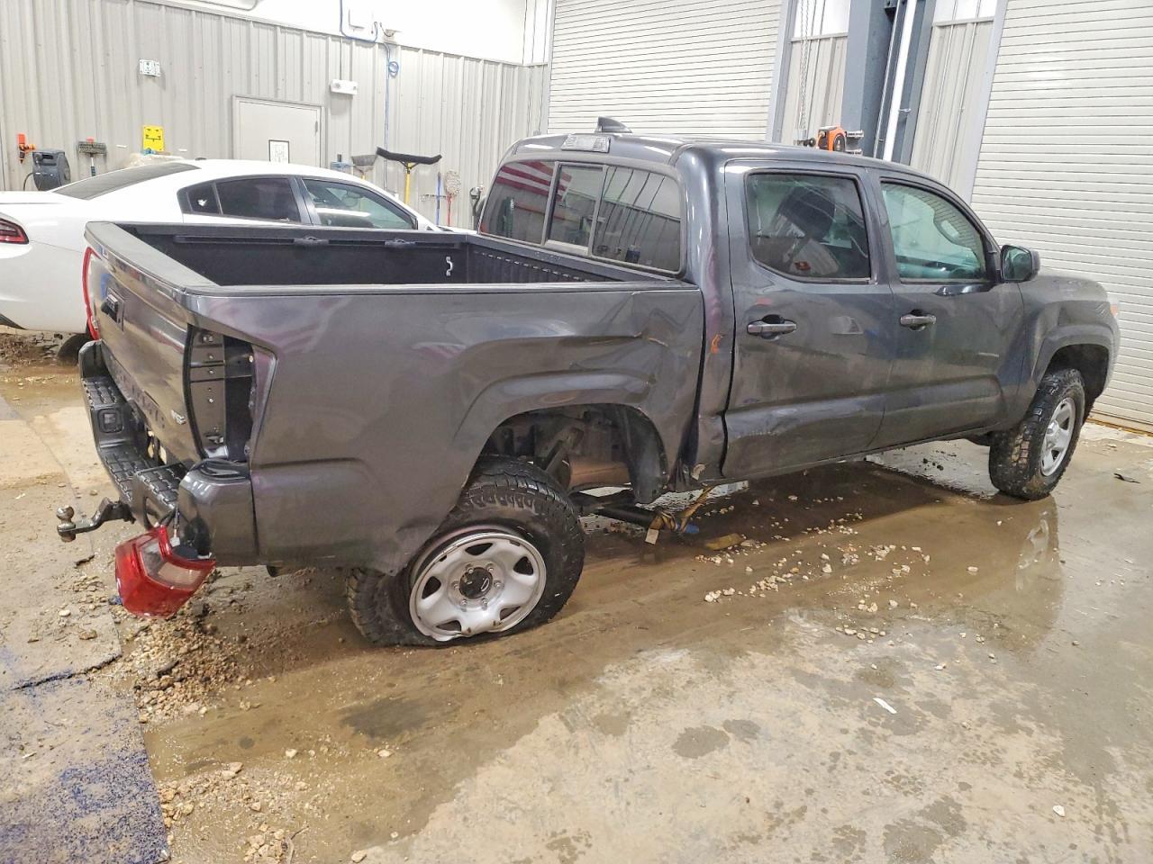 2023 Toyota Tacoma Double Cab - zdjęcie 3