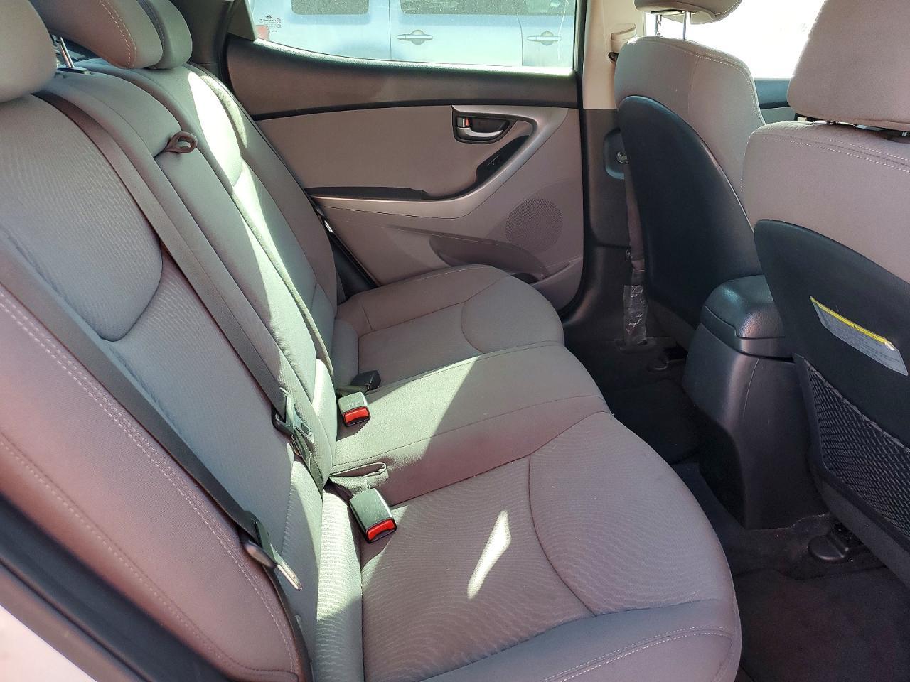 2015 Hyundai Elantra Se - zdjęcie 10