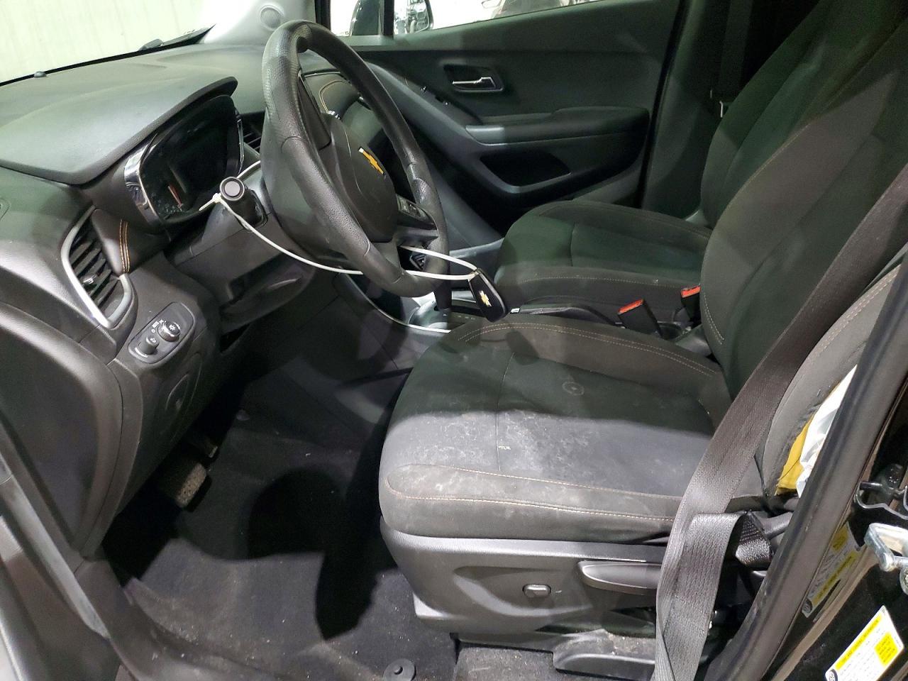 2021 Chevrolet Trax Ls - zdjęcie 7