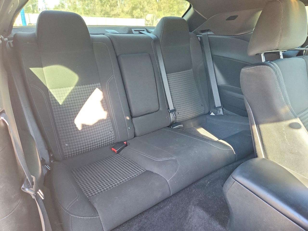 2017 Dodge Challenger Sxt - zdjęcie 10