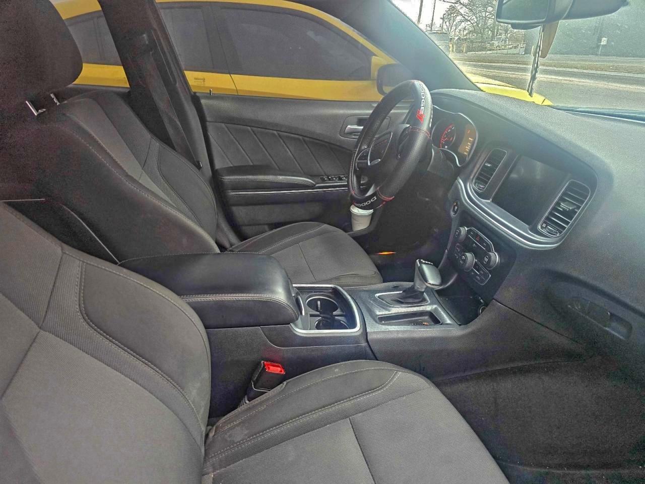 2016 Dodge Charger R/T - zdjęcie 5