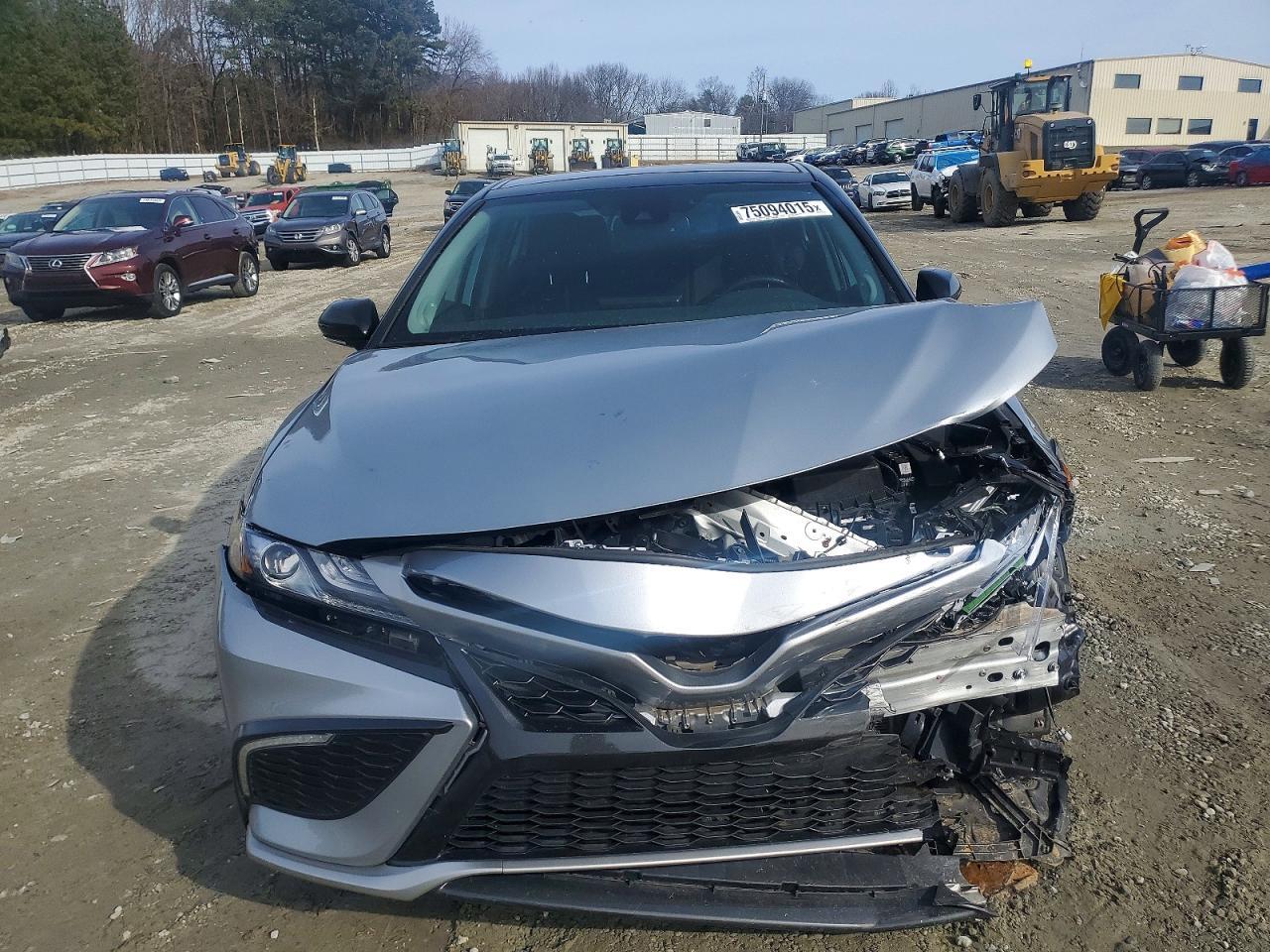 2024 Toyota Camry Xse - zdjęcie 5