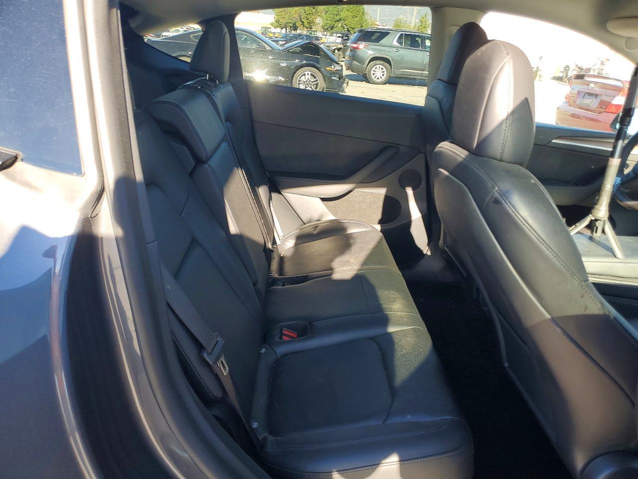 2022 Tesla Model Y - zdjęcie 10