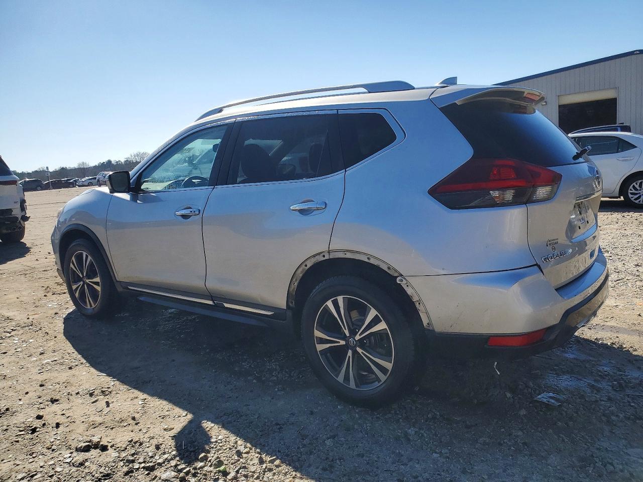 2018 Nissan Rogue Sl - zdjęcie 2
