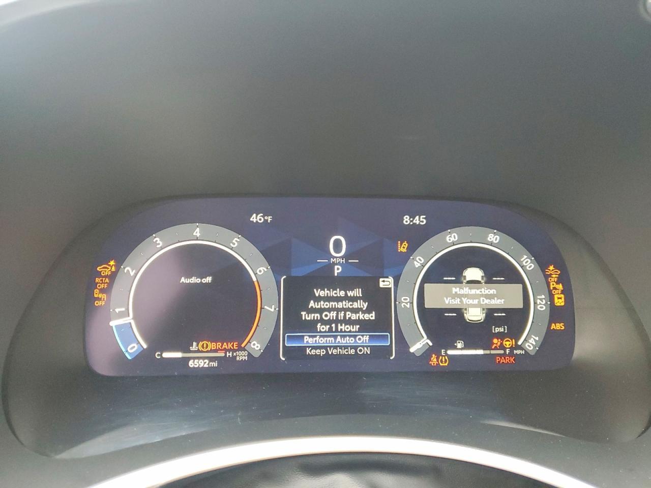 2025 Toyota Highlander Le - zdjęcie 9