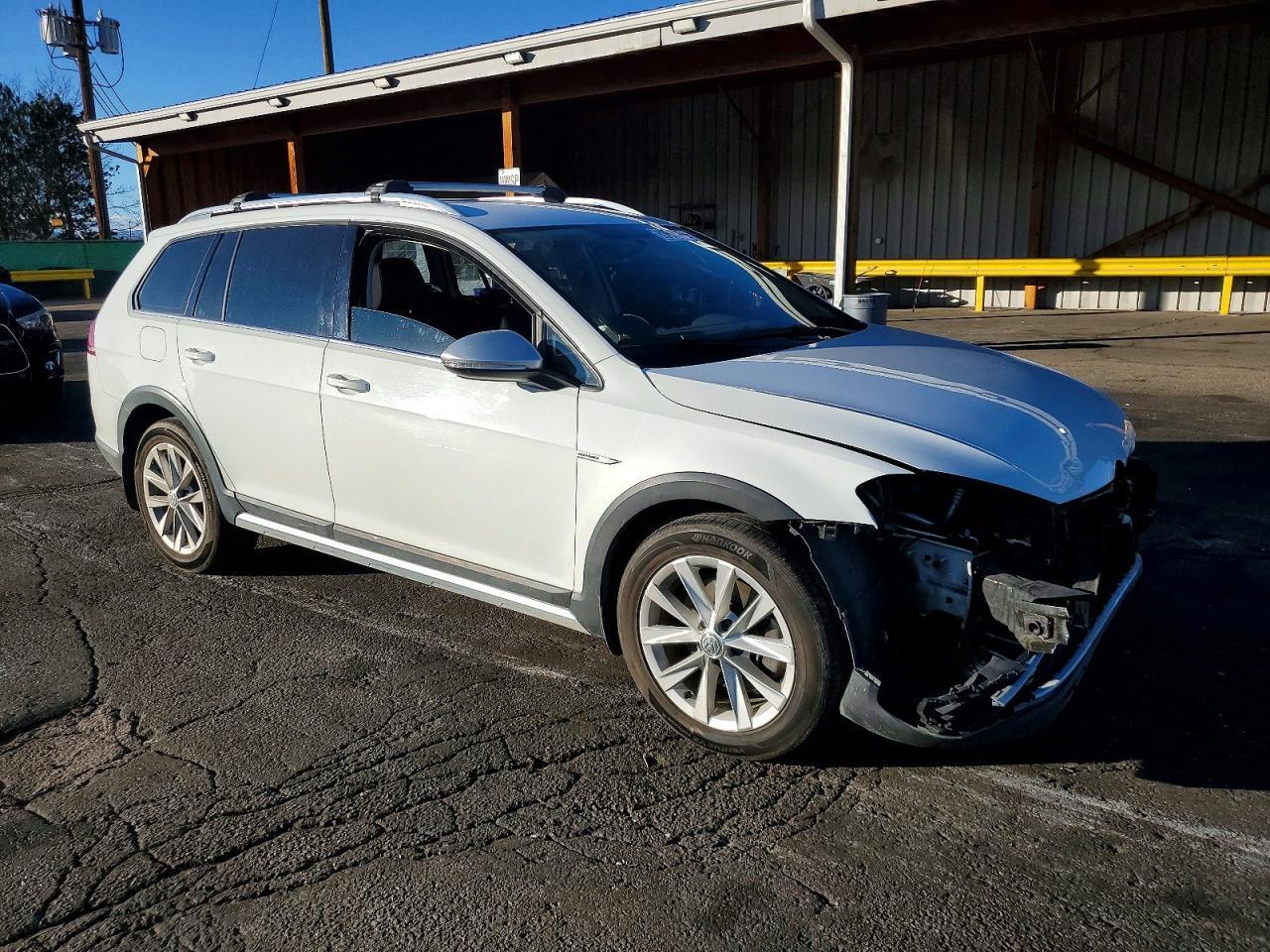 2017 Volkswagen Golf Alltrack S - zdjęcie 4