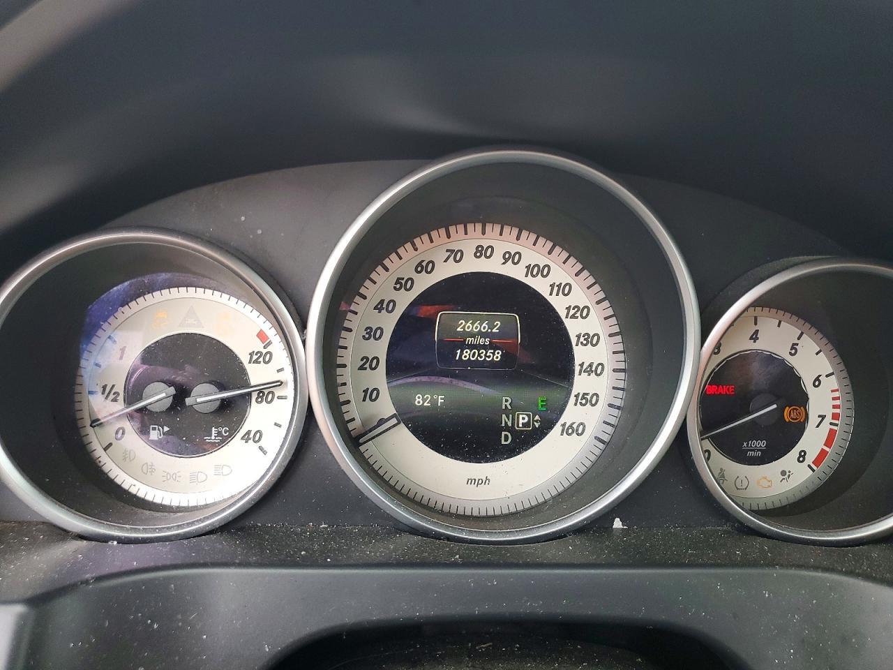 2014 Mercedes-Benz E 350 - zdjęcie 9