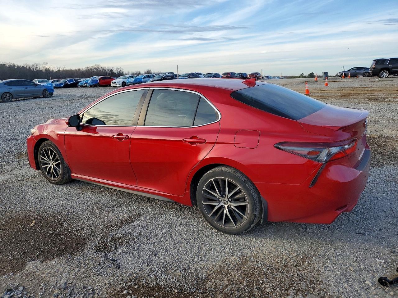 2021 Toyota Camry Se - zdjęcie 2