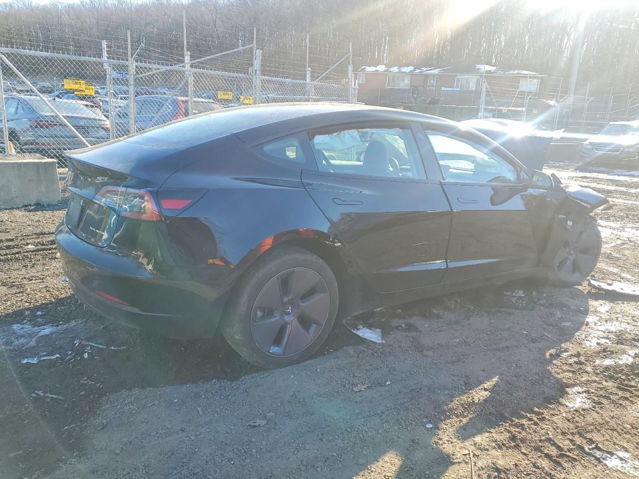 2023 Tesla Model 3 - zdjęcie 3