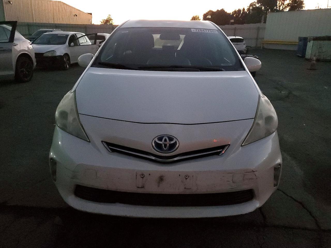 2013 Toyota Prius V - zdjęcie 5