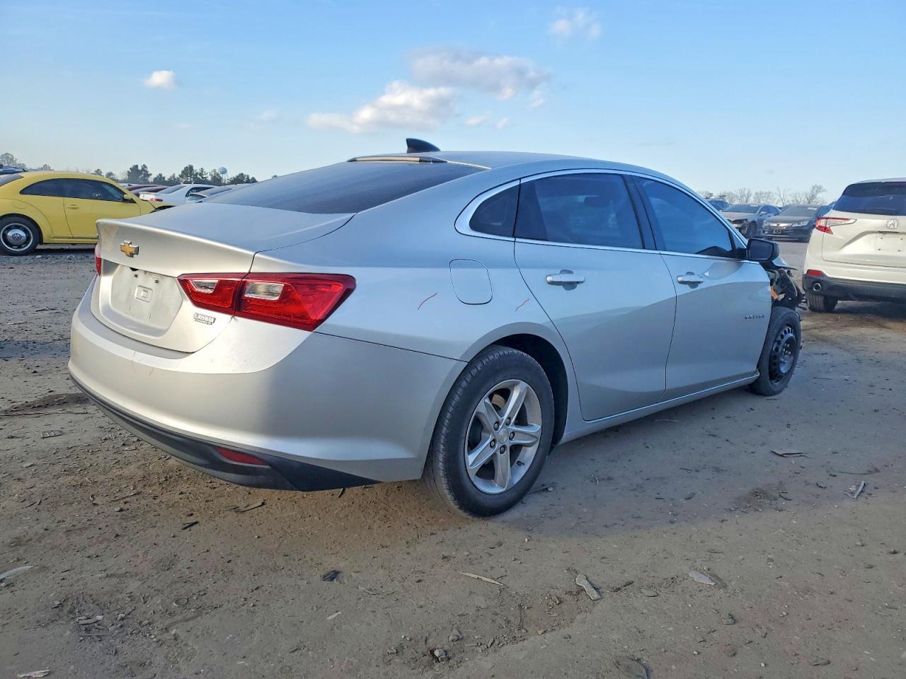 2021 Chevrolet Malibu Ls - zdjęcie 3