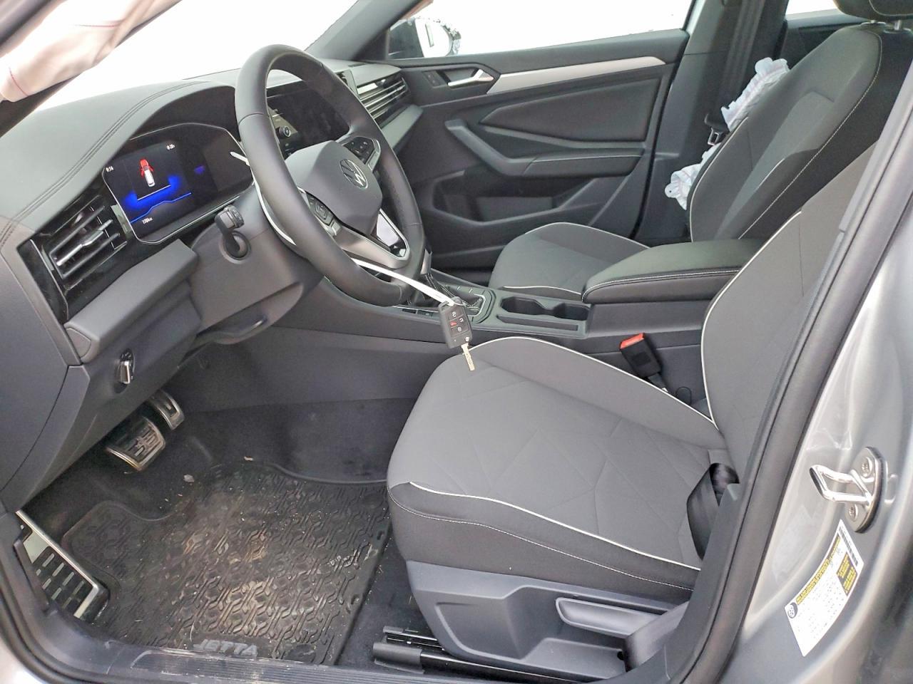 2025 Volkswagen Jetta Sport - zdjęcie 7