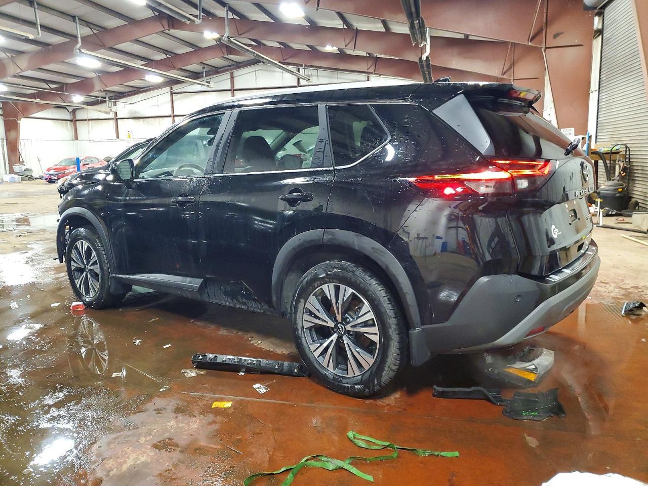 2023 Nissan Rogue Sv - zdjęcie 2