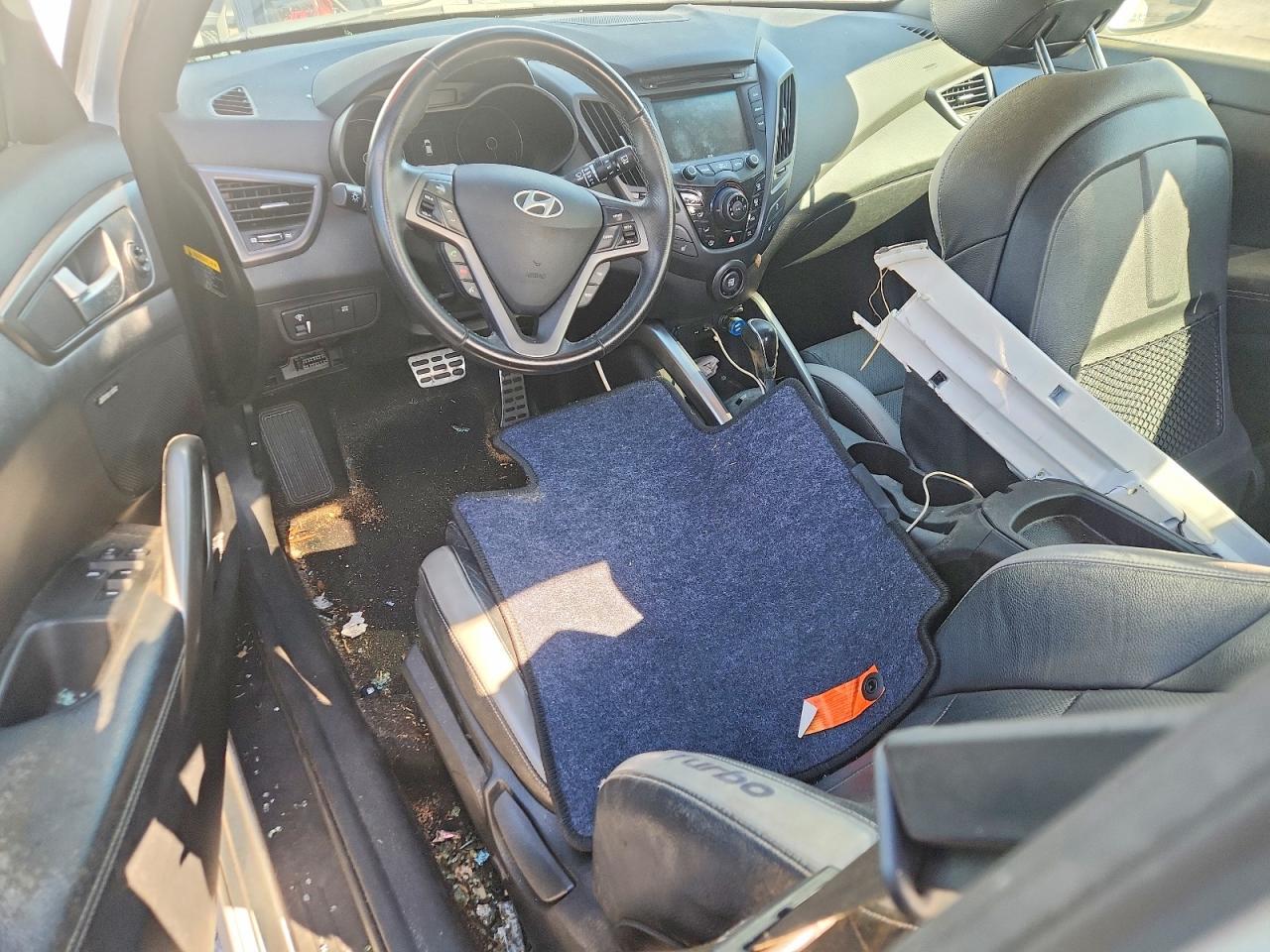 2016 Hyundai Veloster Turbo - zdjęcie 8