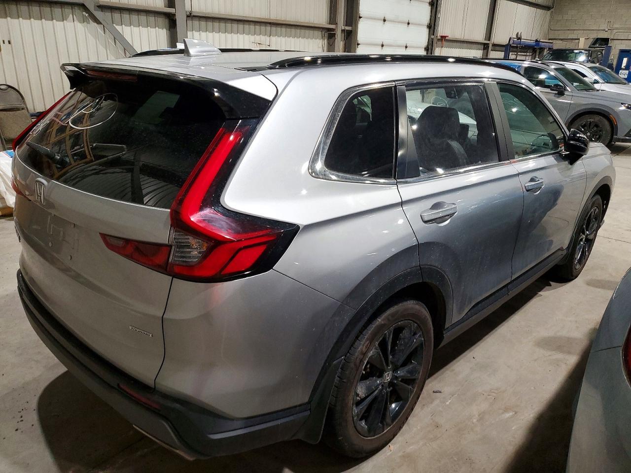 2023 Honda Cr-V Sport Touring - zdjęcie 3