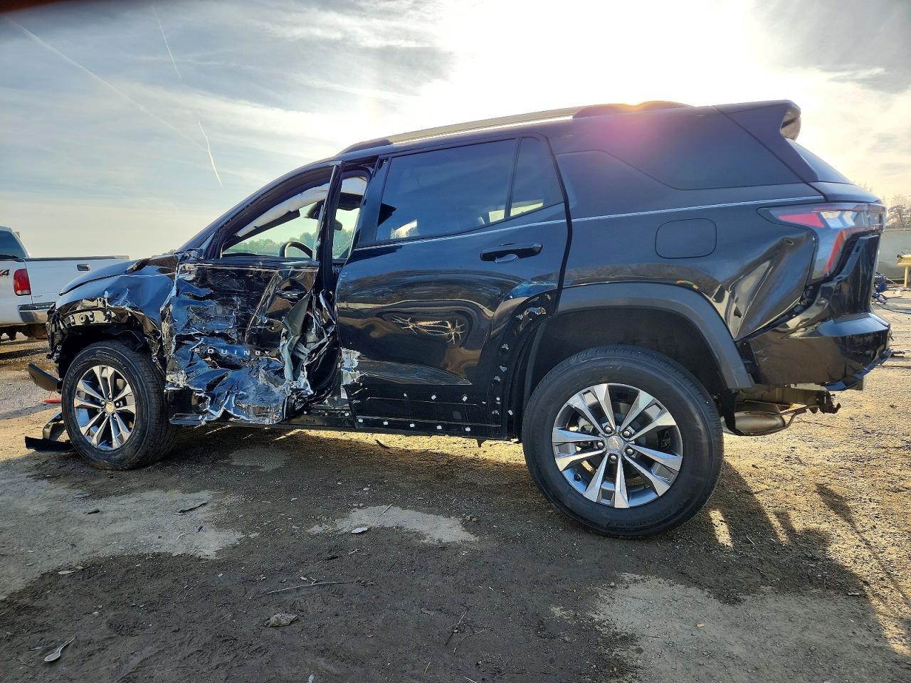 2025 Chevrolet Equinox Lt - zdjęcie 2