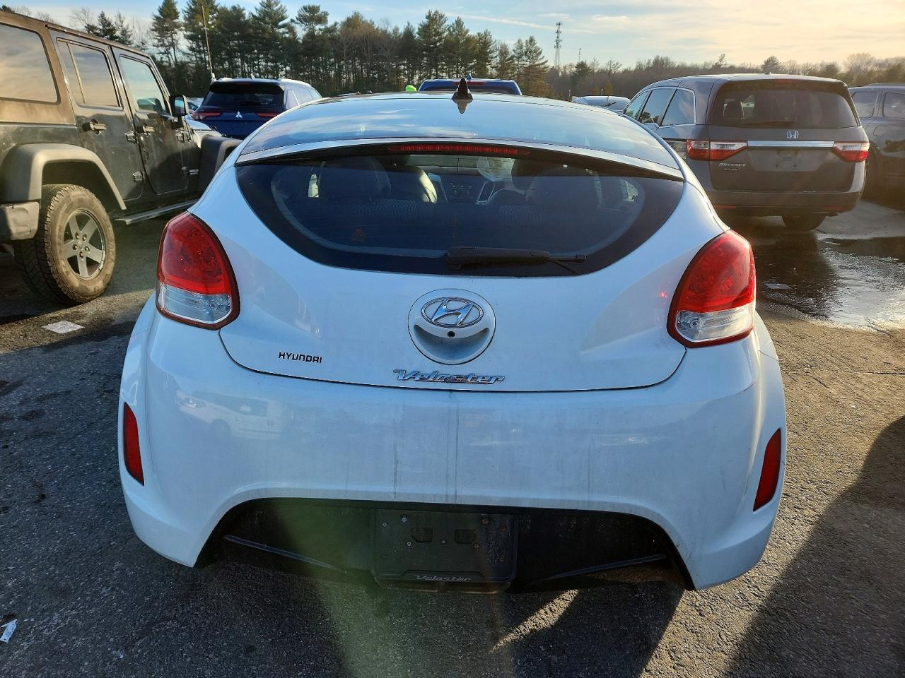 2016 Hyundai Veloster - zdjęcie 6